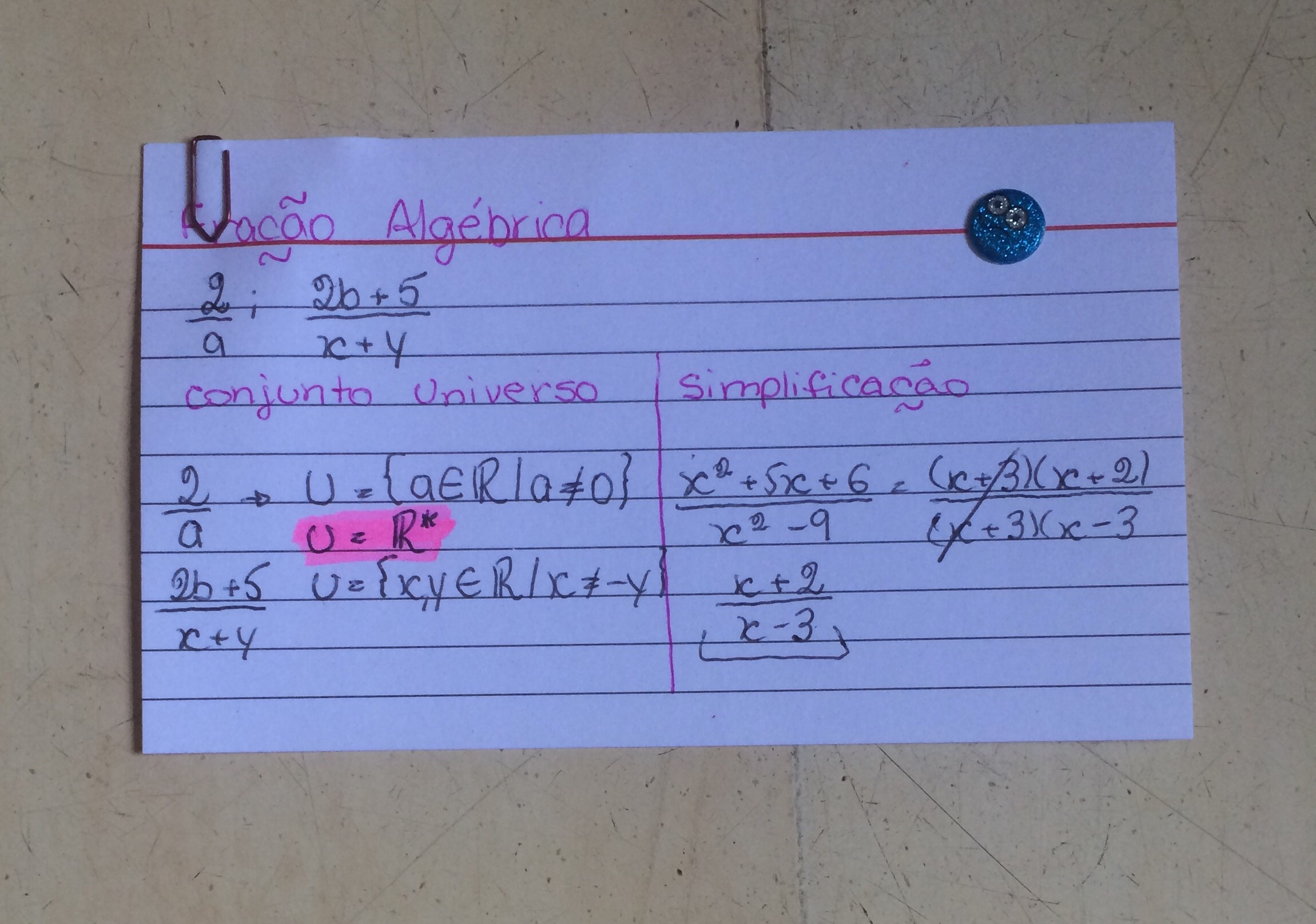 2-) Voce pode usar seus conhecimentos de fatoração para simplificar frações  algébricas. Faças as 